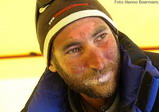 De extreme omstandigheden op hoogte beginnen sporen na te laten op het gezicht van onze Italiaanse vriend Carlo. 'I lost my face on the glacier, did anyone see it?'